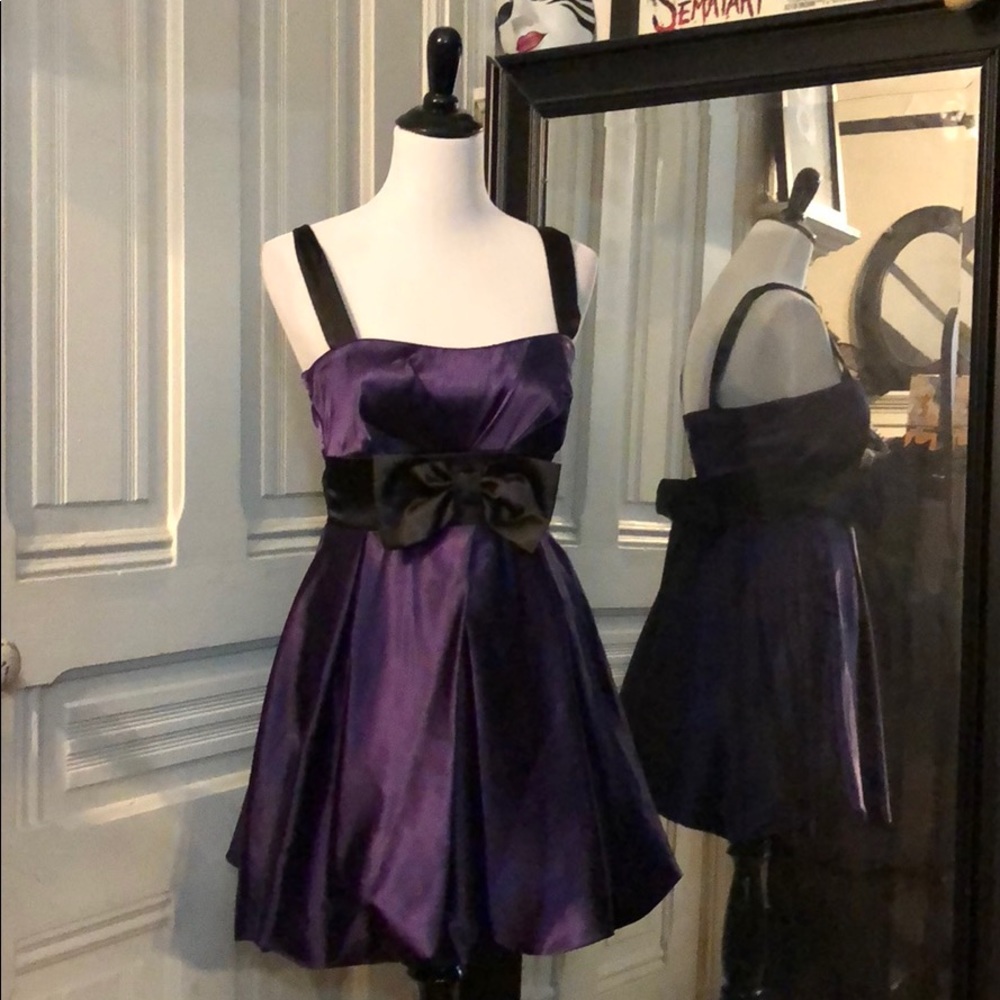 Satin pinup fit and flare 50’s perfection